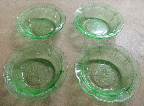 4 Vintage Jeanette Green Depression Glass  6" Cereal Bowls Cherry Blossom  MINT