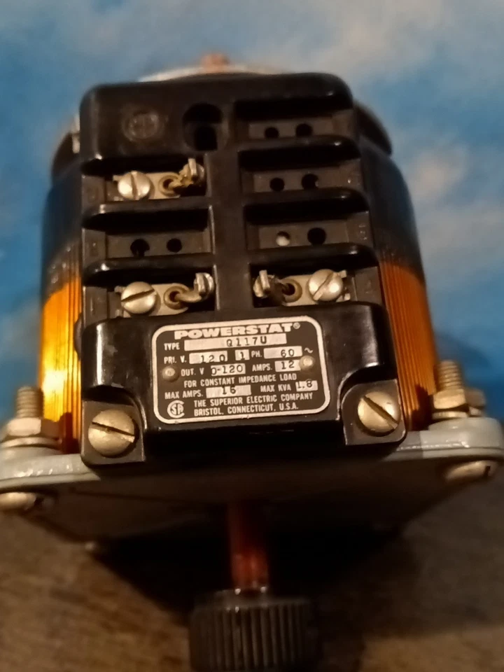 The Superior Electric Co. Q117U POWERSTAT Variable Transformer Variac PRE-OWNED  - Image 4 of 4