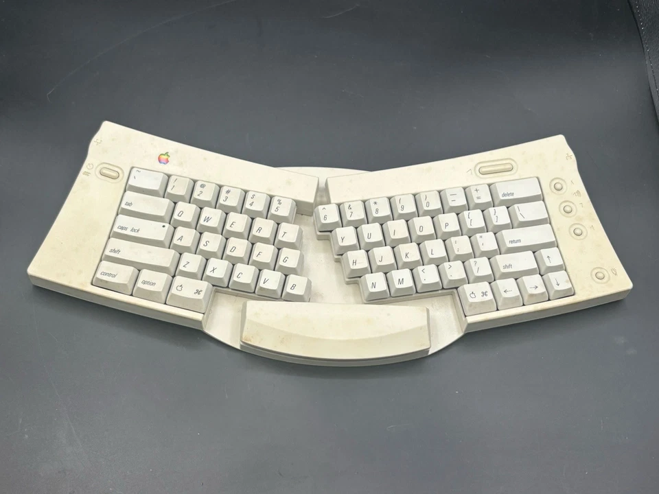 VINTAGE RARE APPLE M1242 ADJUSTABLE KEYBOARD Computer Vintage