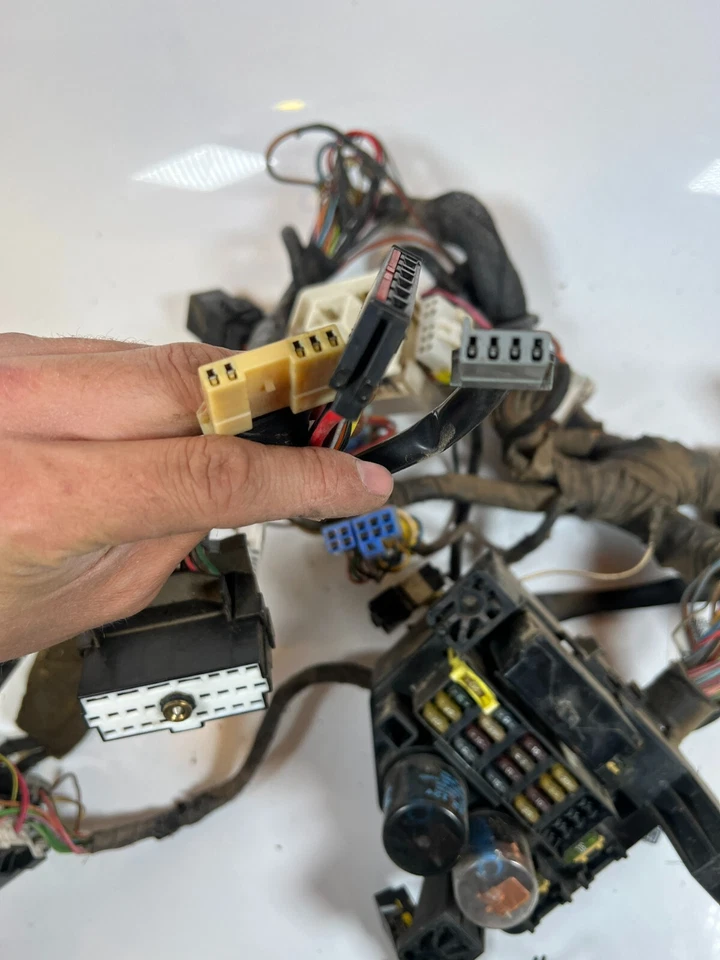 Arnés de cableado de tablero Cummins 56017030 (2500 3500) OEM 1994 Dodge Ram 12V 5,9 L Foto 4 de 4