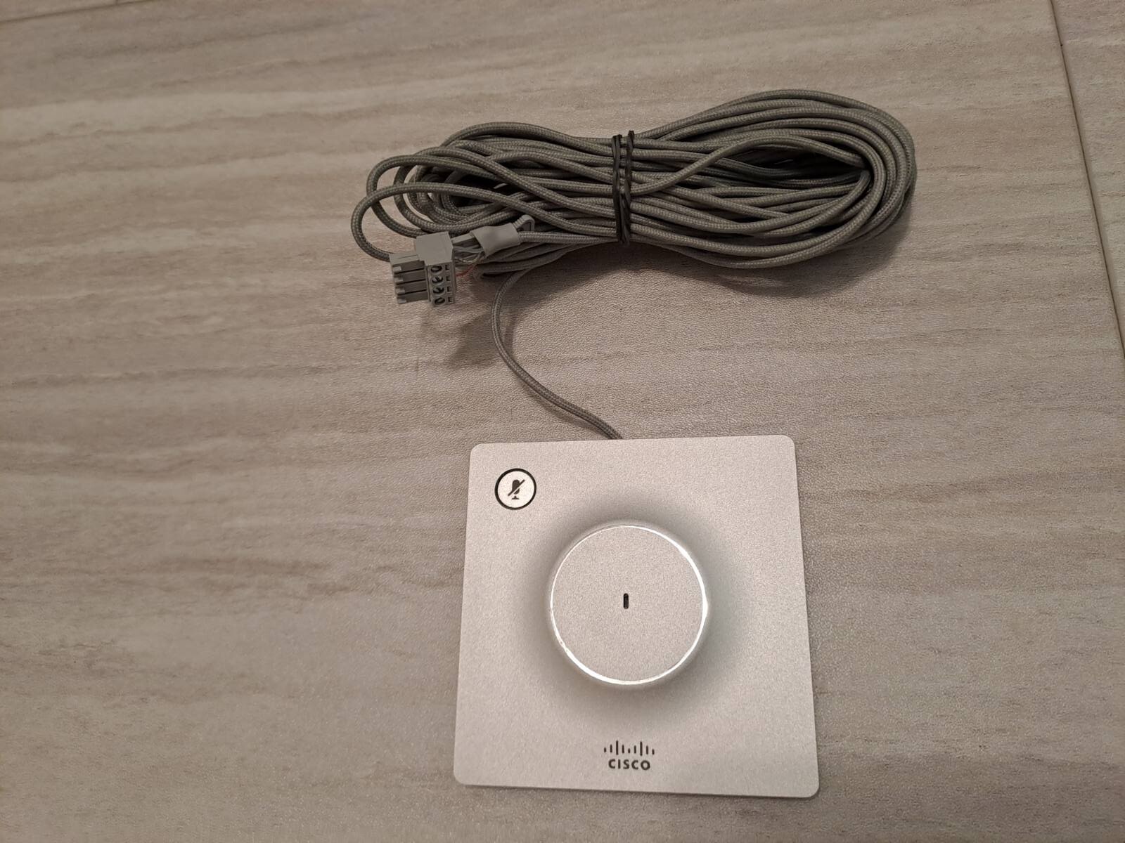 Foto 1 di 2