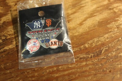 MLB INTERLEAGUE PLAY YANKEES VS GIANTS PIN 2007 #1