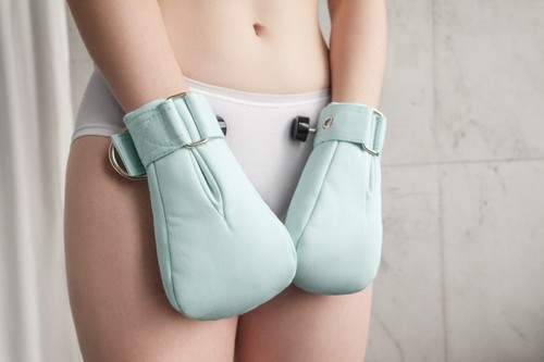 Mint Safety Mittens - Restraining soft padded mittens with Segufix Locks - Picture 2 of 5