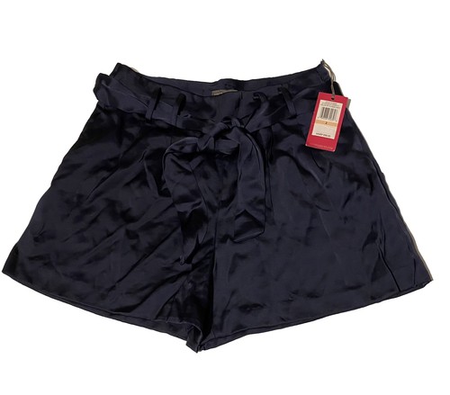 Vince Camuto Size 2 Women’s Classic Navy Blue Pleated Shorts NEW $99