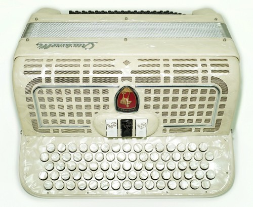 Crucianelli 5 Row Lightweight Button Accordion 80 Bass C Griff made in Italy2554 - Picture 6 of 13