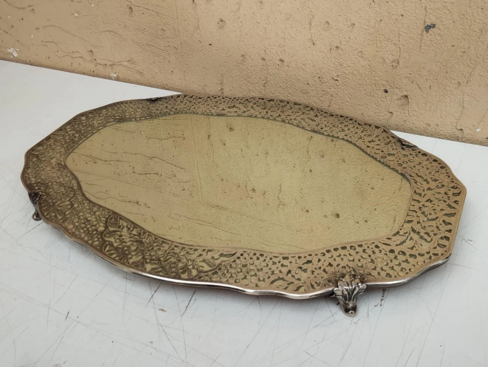 ANTICO VASSOIO A SPECCHIO LIBERTY A MOTIVO FLOREALE IN ARGENTO TITOLO 800 - Immagine 3 di 4