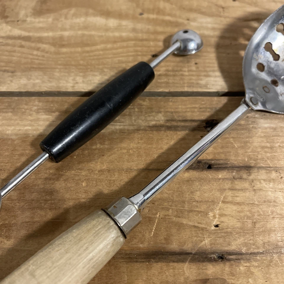 Vintage EKCO Stainless Slotted Spoon & Melon Baller Made In The USA - Image 3 of 4