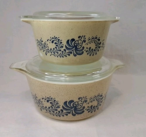 Vintage Set Of 2 Pyrex Blue Homestead Nesting Casserole Dishes W/Lids 473 & 474B