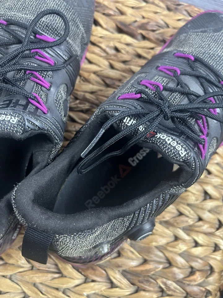 锐步鞋女式 8 CrossFit Nano Pump Fusion 运动运动鞋黑色凯夫拉 — 第 3/4 张图片