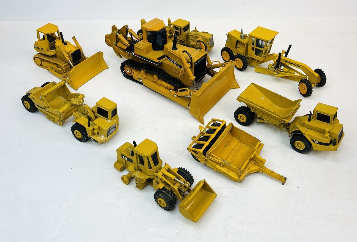 Vintage Construction Toy Vehicles Lot Ertl John Deere & Komatsu