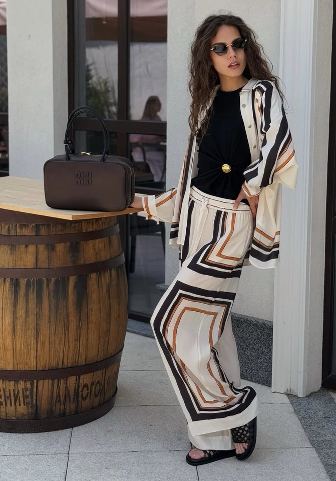 Conjunto Zimmerman Talla 0 / AU 8 / US 4 Camisa + Pantalones Rayas Pierna Ancha Resort Seda Foto 4 de 4