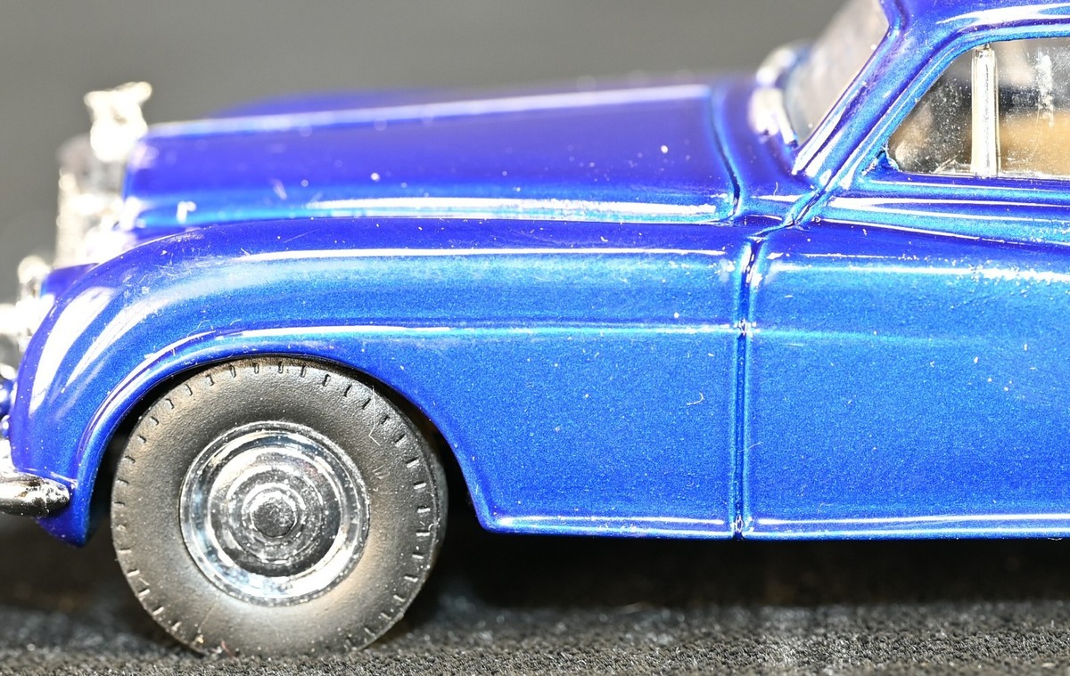 1955 Bentley 'R' Continental Blue 1:43 Diecast Dinky DY-13B in box