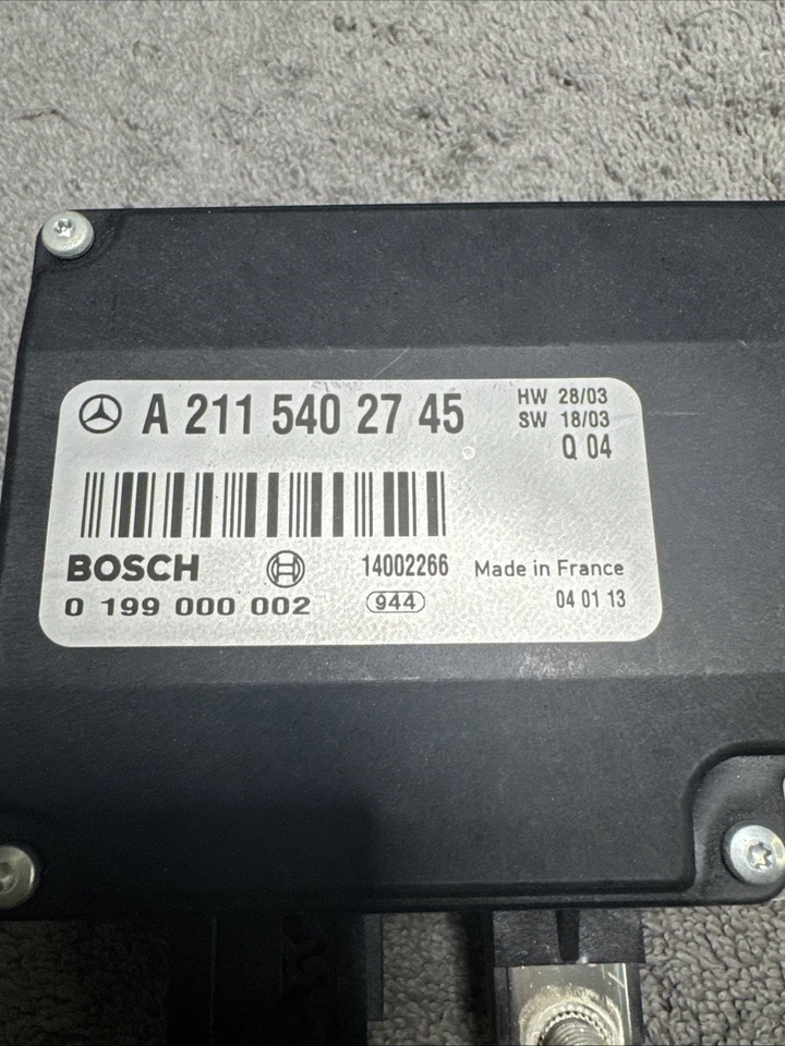 Y18A MÓDULO CONTROL CARGA BATERÍA MERCEDES W211 E320 E500 CLS500 2115402745 Foto 2 de 4