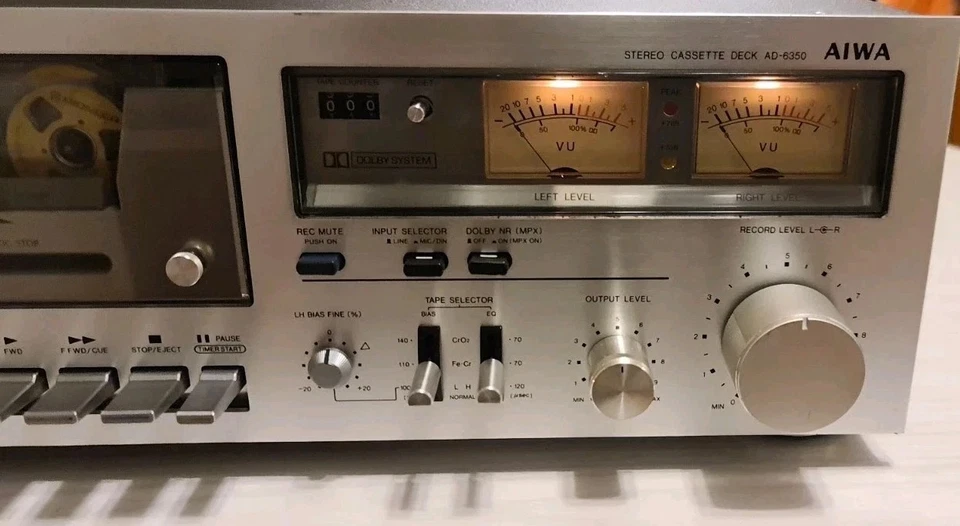 VINTAGE AIWA 1978 CASSETTE TAPE DECK PLAYER/MADE IN JAPAN - Image 2 of 4