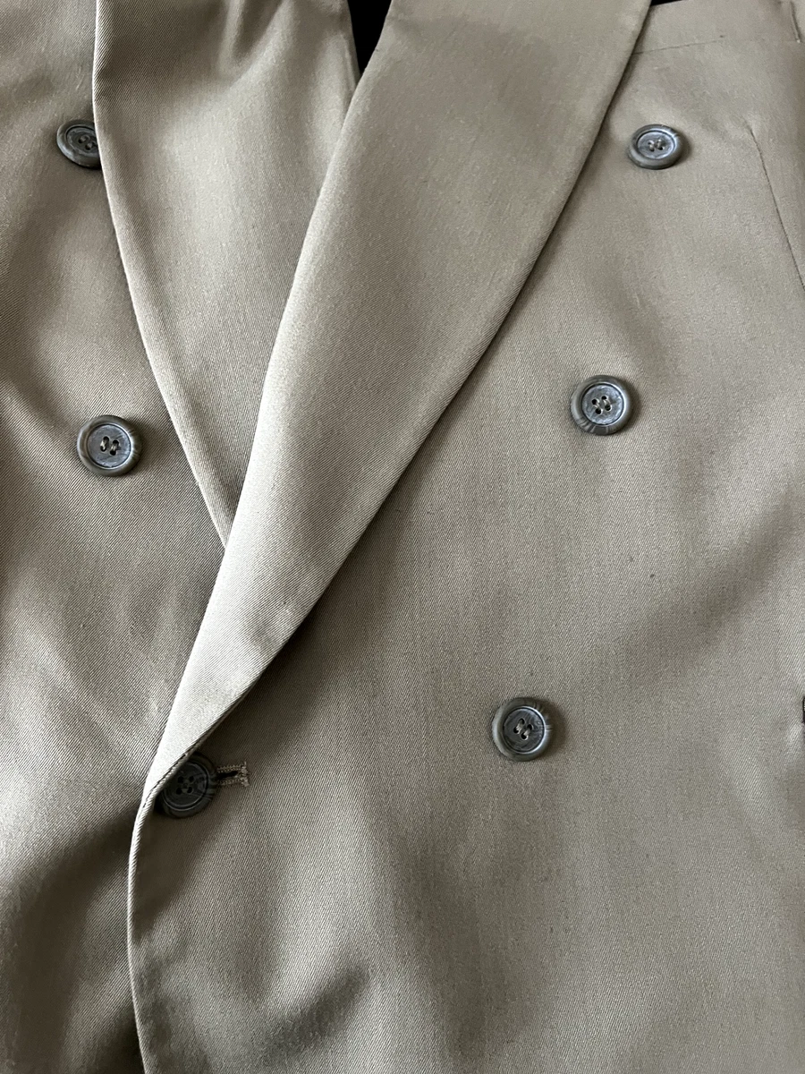 Everyday double-breasted blazer