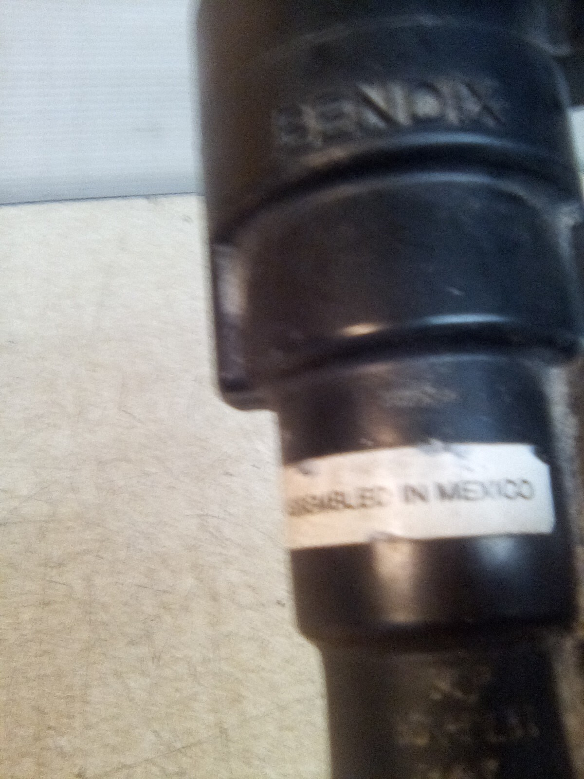 1987 International Bendix Trailer Brake Valve T-294095-B