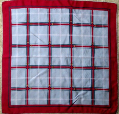 Foulard En Soie Vintage 75x75 Cm - Rouge, Mousseline Légère - Occasion En Bon état