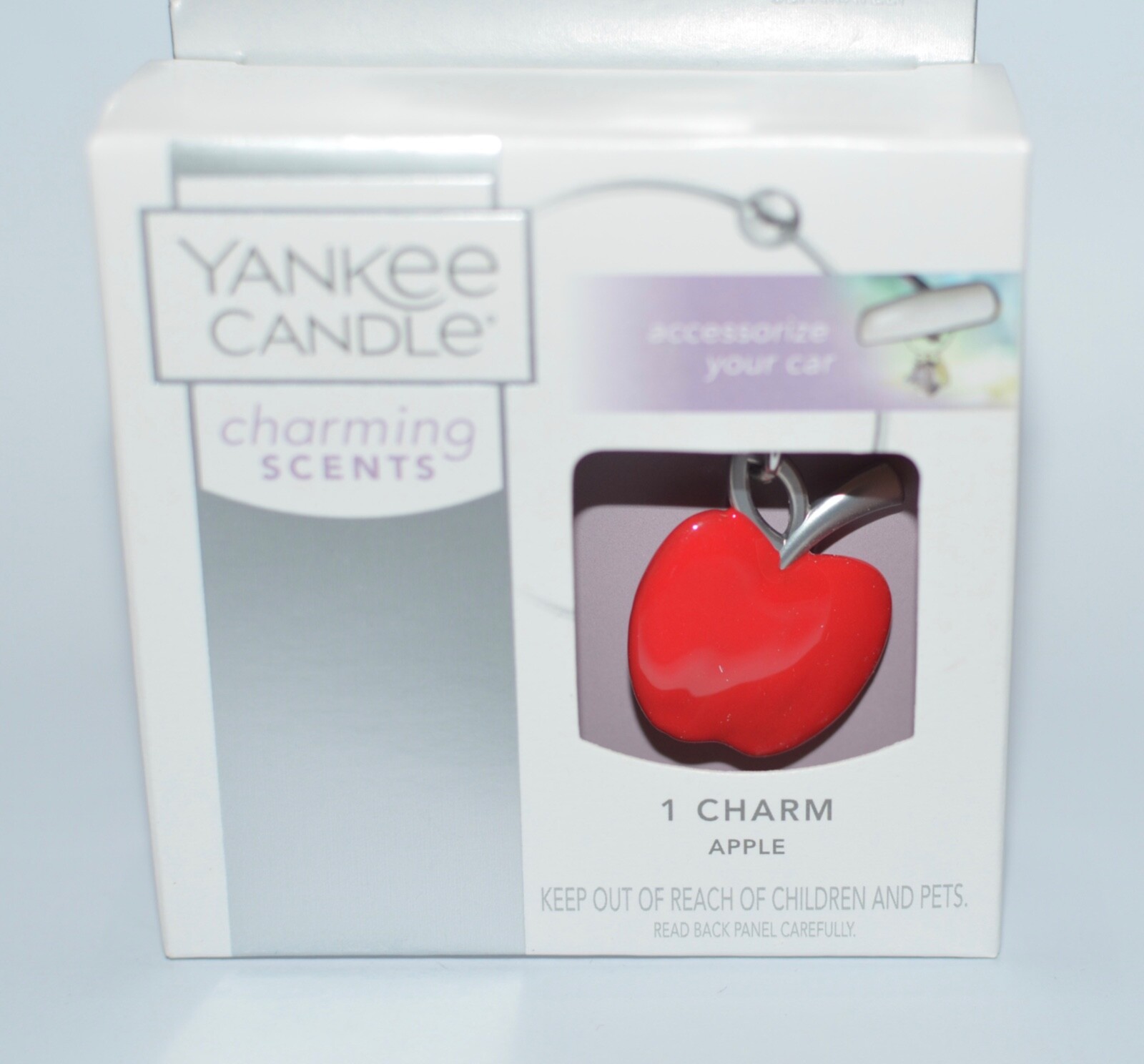 YANKEE CANDLE CHARMING SCENTS RED APPLE CHARM METAL BANGLE CUTE CAR