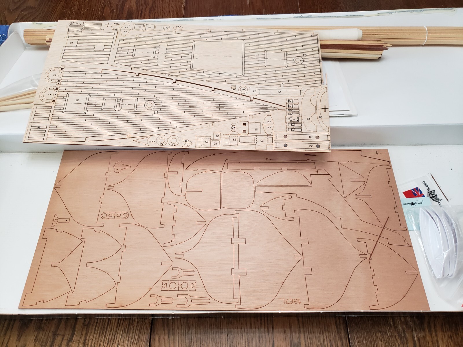 Billing Boats 576 -Bluenose- 1:65 Scale Model Fishing Schooner Laser Cut 30 Inch