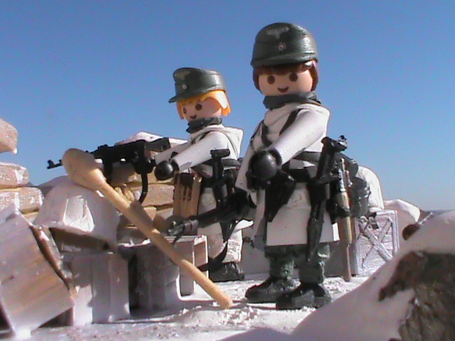 Playmobil Personnalisé - Soldat Sturmbrigade (Russie 1944) - REF-0486 BIS