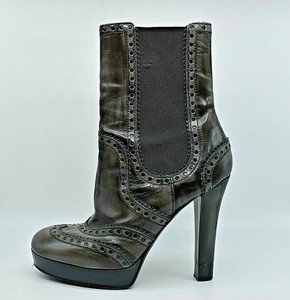 GUCCI Authentic patent leather ankle boots chelsea booties ...