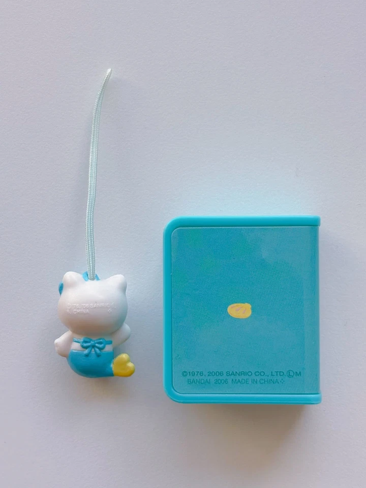 Bandai Hello Kitty Heroines Picture Book Strap Capsule Toy - The Little Mermaid - Image 4 of 4