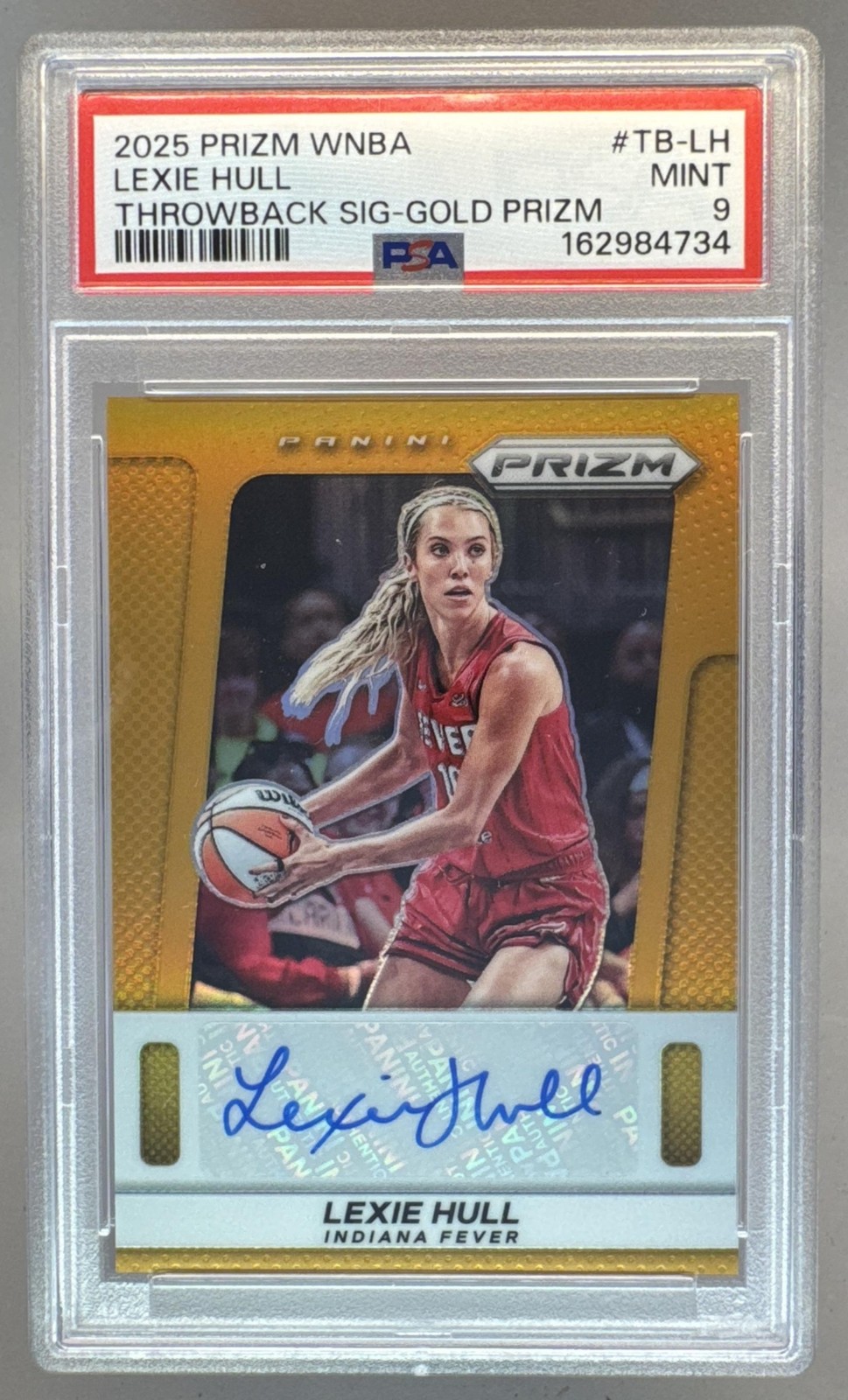 4734 Lexie Hull 2025 Panini WNBA Prizm #TB-LH Gold Throwback Auto /10 PSA 9