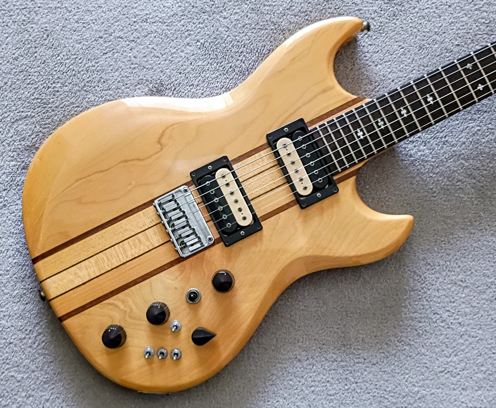 Aria Pro II TS-500 1980 (Japan) Tri Sound  ~  Boost  ~  Tone Dial  ~  Split / Phase  ~ HSC
