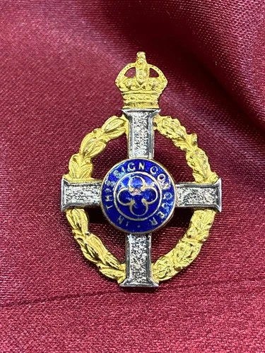 Genuine WW2 Royal Army Chaplains Department Lapel / stole pin Badge