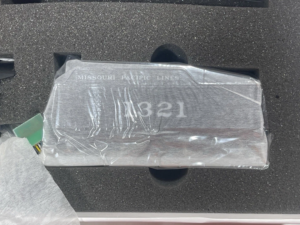 Athearn Genesis USRA 2-8-2 Light Missouri Pacific 1321 HO NOS Never Handled NIB - Image 4 of 4