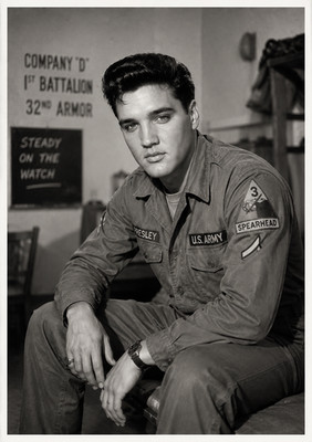   ELVIS PRESLEY   THE KING OF ROCK  N  ROLL  