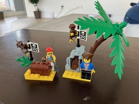 LEGO Pirates: Buried Treasure (6235) & Pirate Treasure Hold (1889)