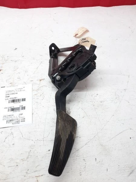 2016 Ram 3500 Fuel Pedal PN-68043161AC Used OEM - Image 3 of 4
