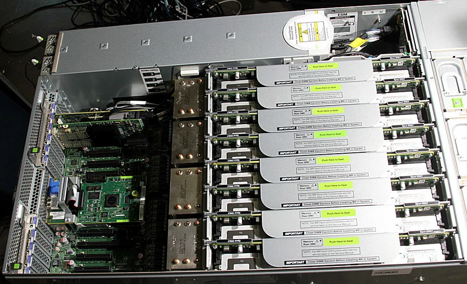 Sun Oracle EXALYTICS X5-4 7303163 4x Xeon E7-8895v3 2TB DRAM Dual Power Supplies - Image 3 of 4