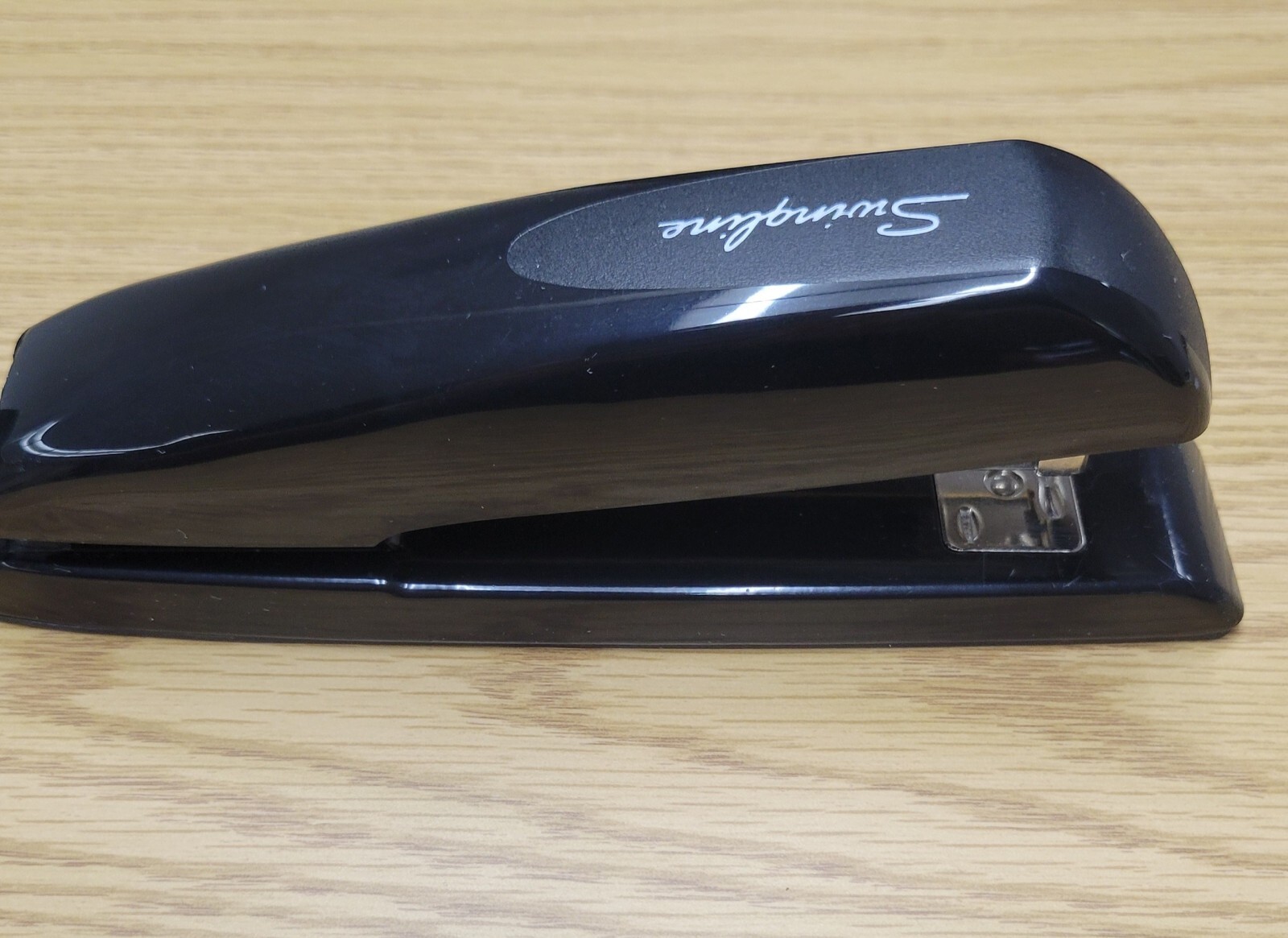 Swingline Black Stapler w 5,000+ Staples INCLUDED-image