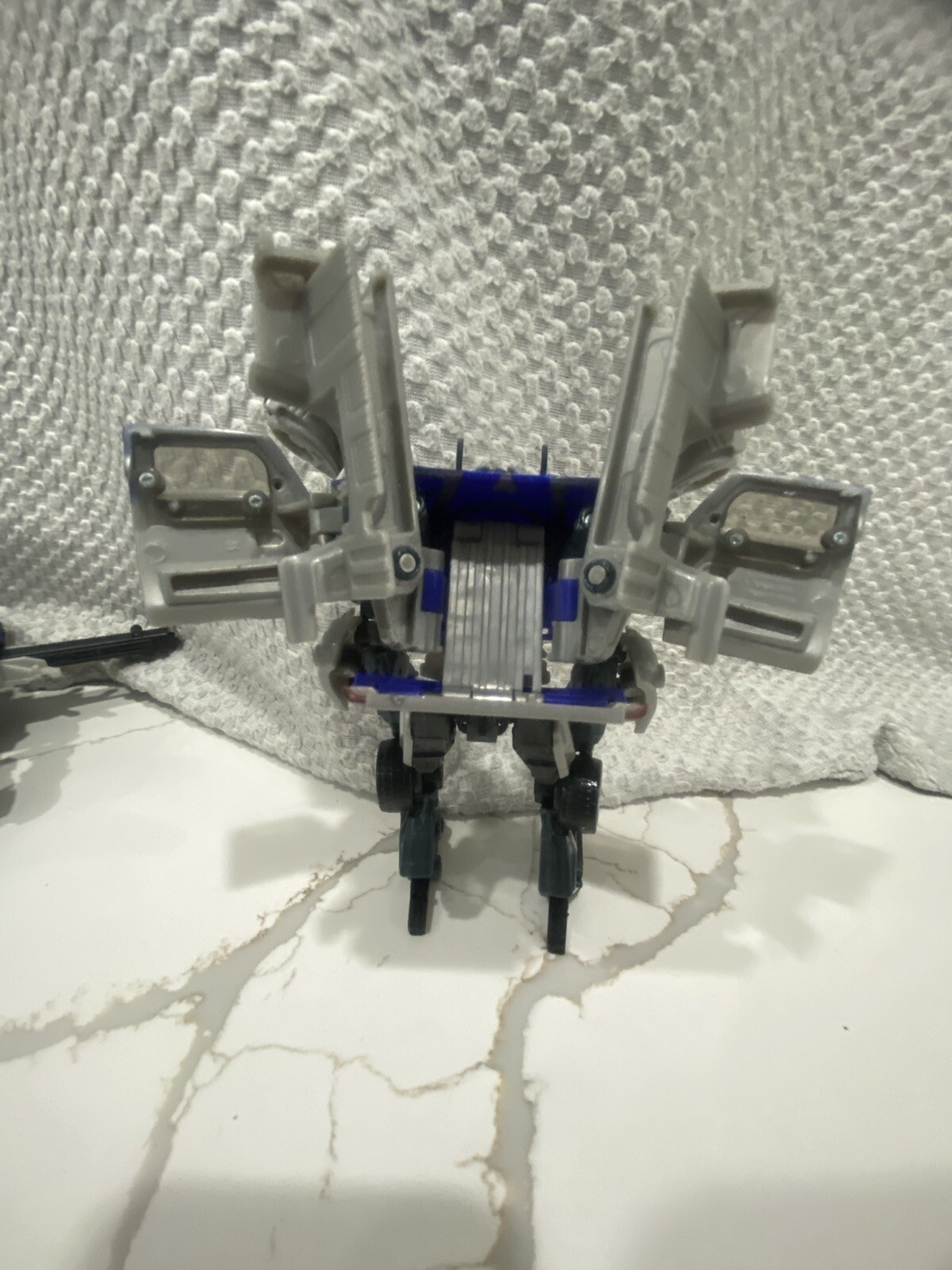 Picture 3 of 18