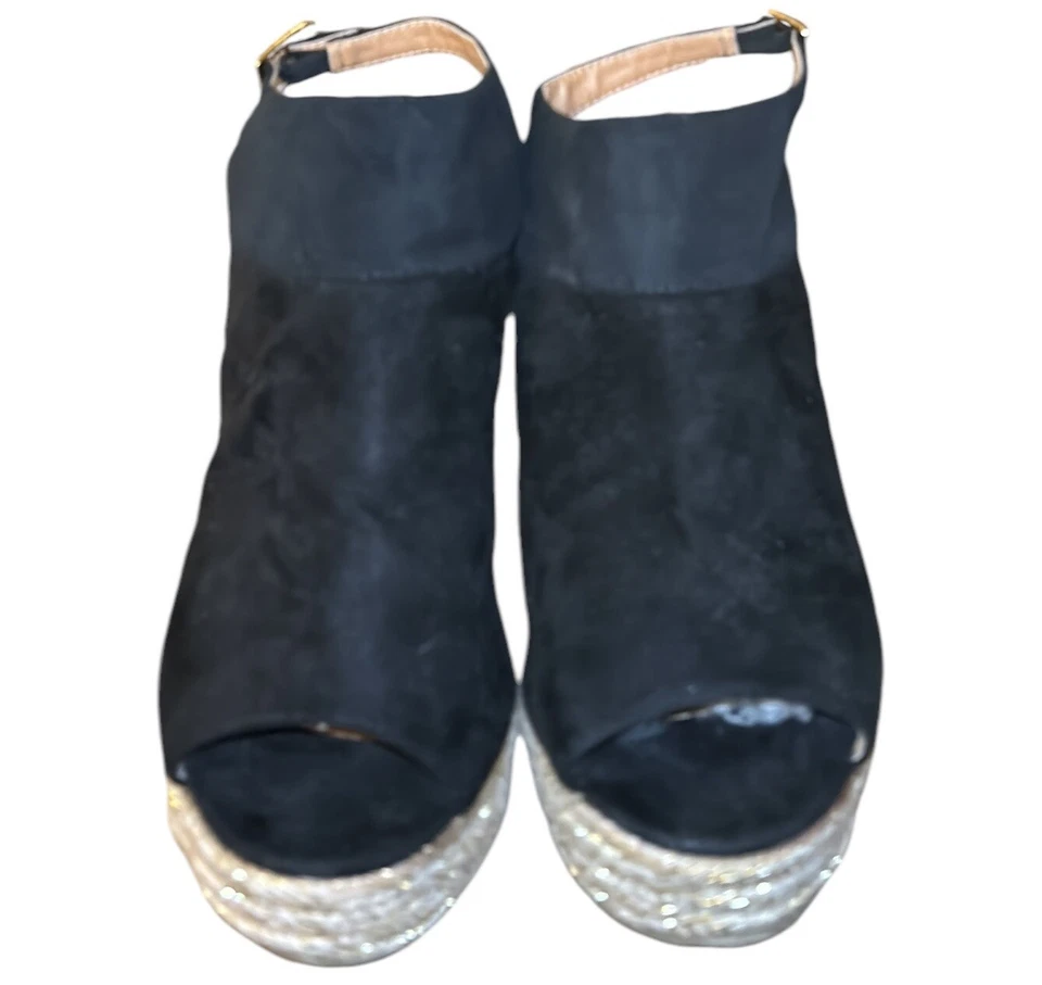 Alpargata cuñas mujer talla 8,5 QUPID gamuza negra punta abierta. Foto 3 de 4