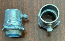 LOT OF 25 C-H 3/4 in. EMT Set-Screw Coupling, NEW