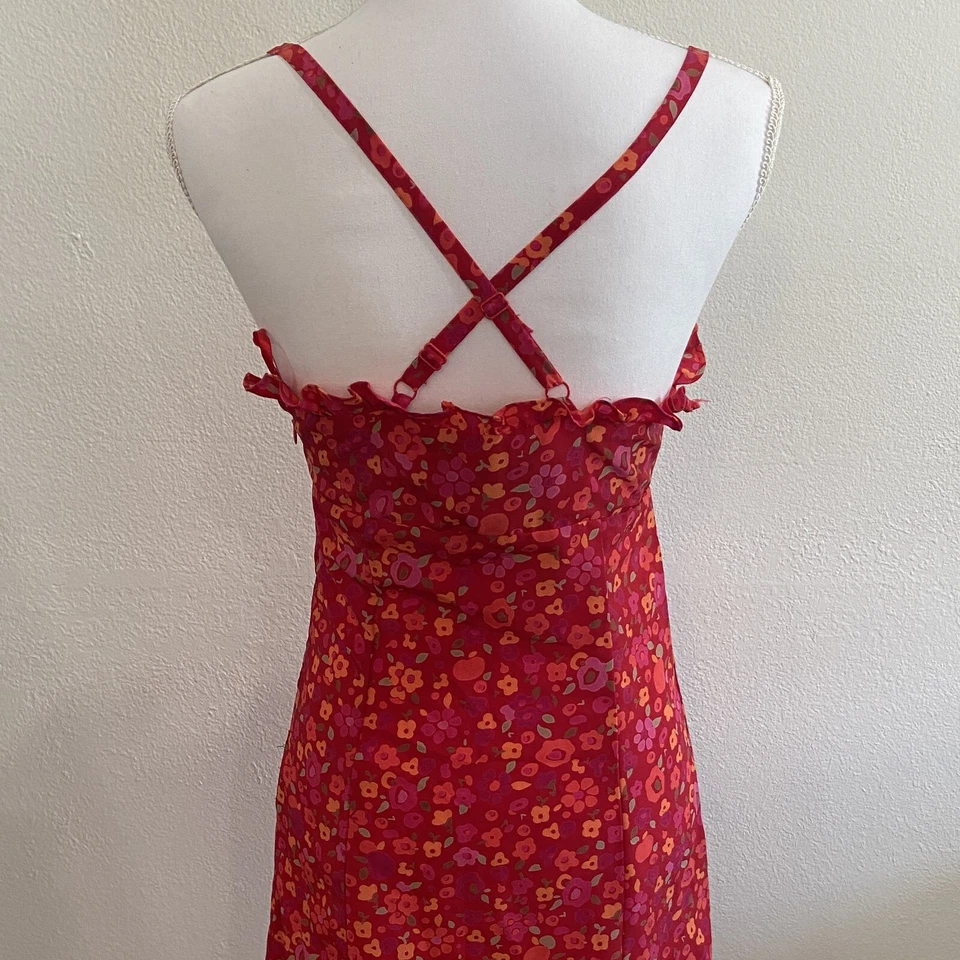Vestido Midi Retro Rojo Multicolor Floral Sin Mangas - ¡Vibraciones Y2K/90s! Foto 2 de 4
