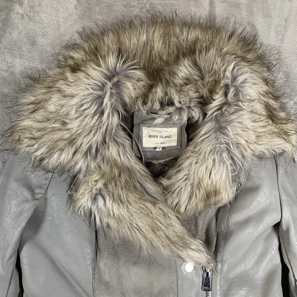 Abrigo River Island para mujer Reino Unido 14 flexión afgano imitación cuero piel retazos PennyLane Foto 2 de 4