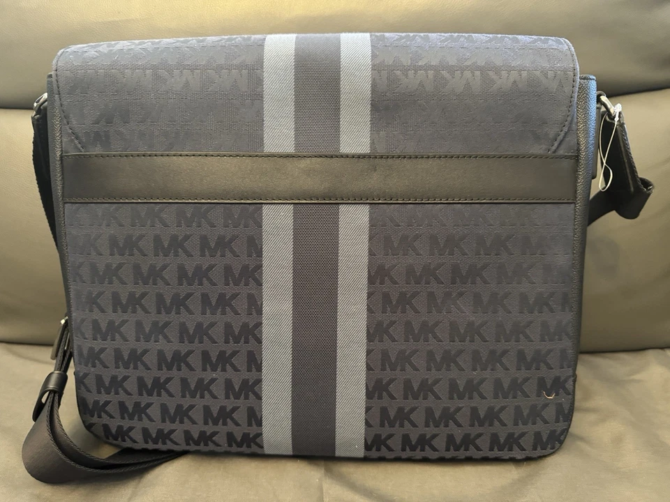 Bolso mensajero Michael Kors Brooklyn para hombre Foto 2 de 4