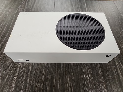 Microsoft Xbox Series S 512Gb Console Only - Picture 4 of 13