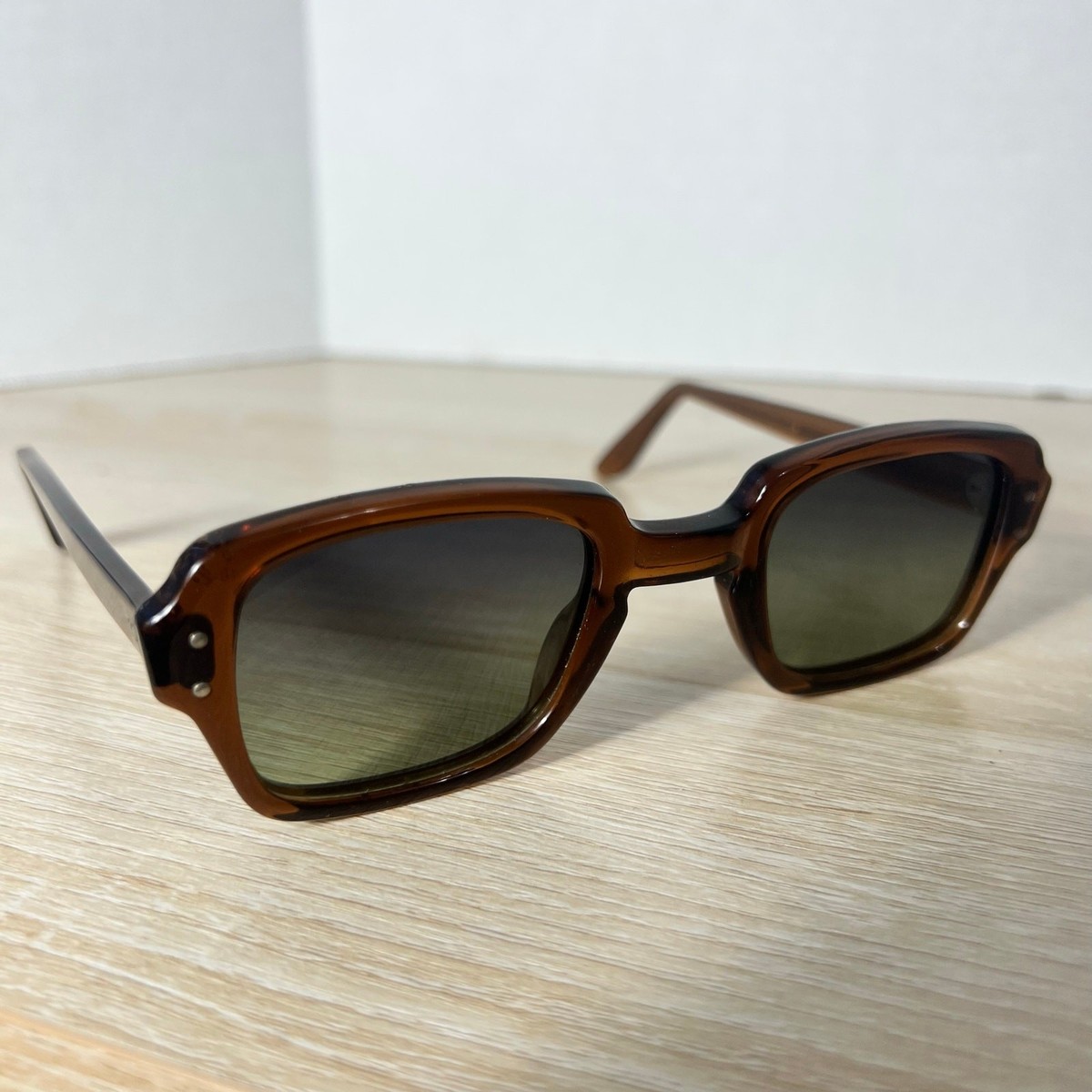 US ARMY ミリタリー サングラス　USS Vintage USS 4 1/2-5 3/4 Sunglasses Brown Gradient Lenses Unisex