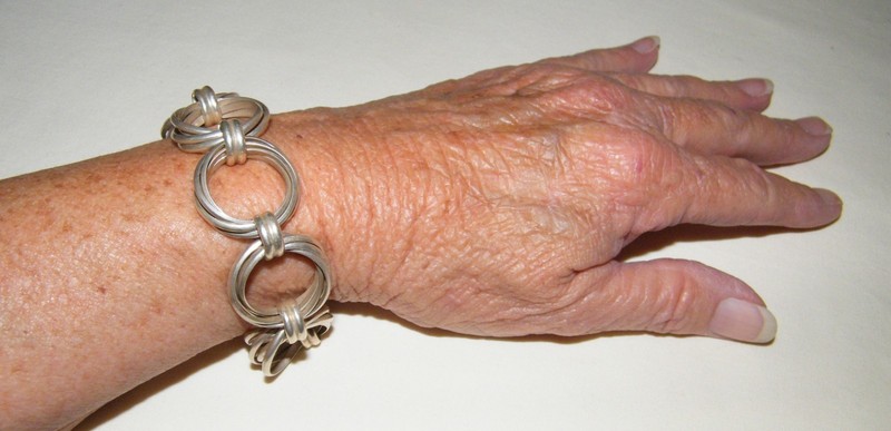 Vintage 925 STERLING SILVER "SILPADA" CIRCLE LINKS BRACELET Toggle Clasp 57g