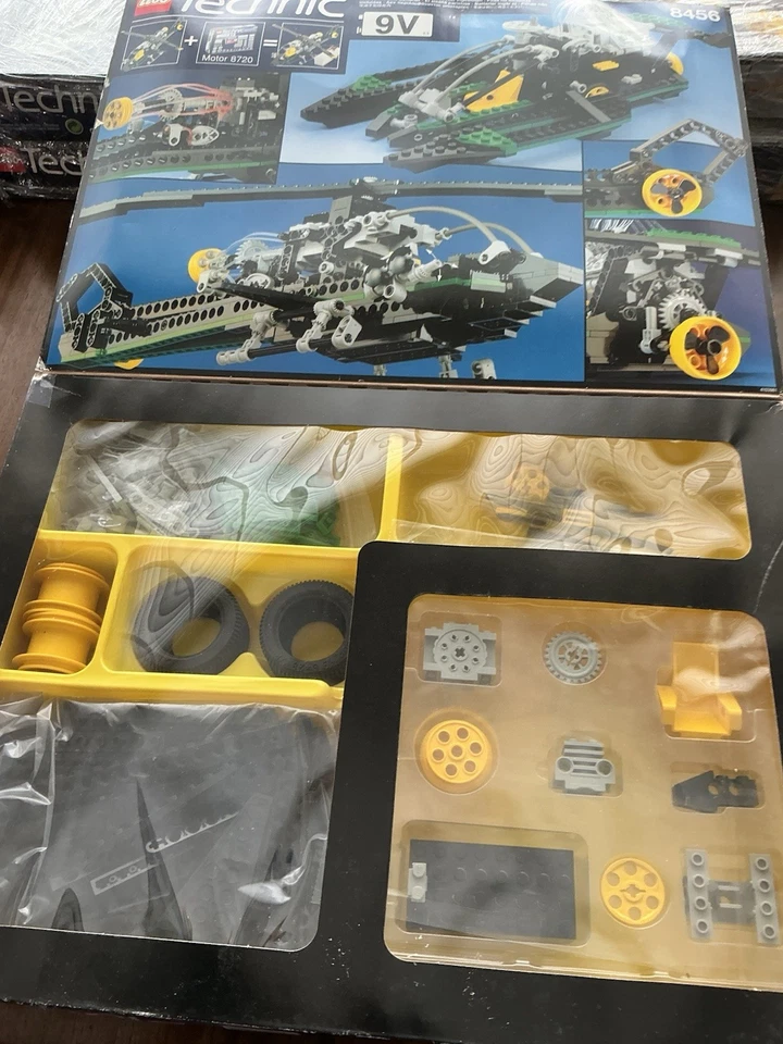 LEGO Technic 8456 Fiber Optic Multi Set / Multi Racer Set (with Fibre Optics), photo 4 of 5