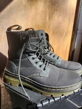 Doc Martin Combs  Men's Size 8 BRAND NEW CONDITION Black Authentic