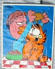 Playskool Garfield Wood Puzzle - Let's Trade - Fighting over Corn 1978 Jim Davis