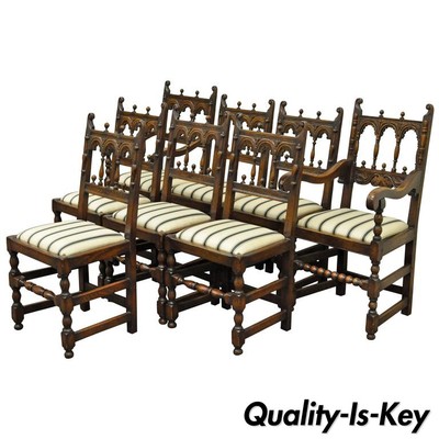 Set Of Eight Carved Oak Wood 1930s Jacobean Gothic Style Dining