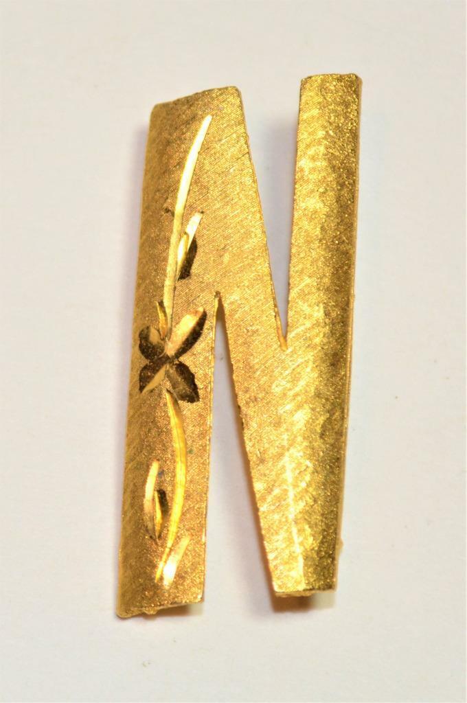 Vintage Gestempelt Mamselle Goldfarbig Texturiert Buchstabe " n " Form Pin