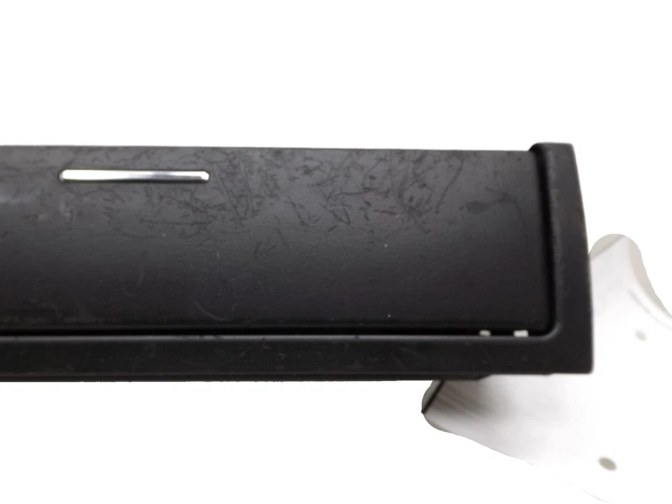 2002-2006 BMW 325xi Center Console Storage Assembly Used OEM 307180000 Foto 2 de 4